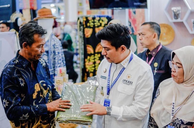  Bupati Bengkulu Utara Berharap Produk Lokal Bersaing di Tingkat Nasional