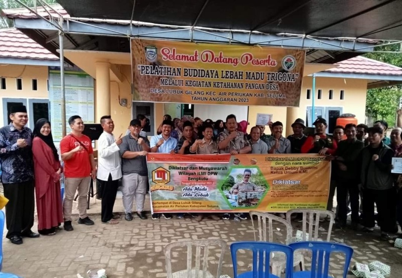  Sangat Menjanjikan, Masyarakat Lubuk Gilang  Latihan Budidaya Ternak Lebah Madu