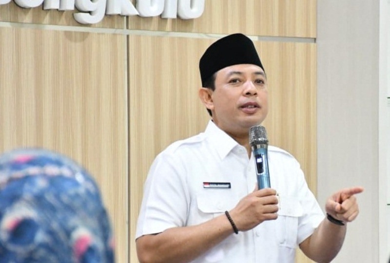 Walikota Bengkulu Jadi Pemateri di Seminar Nasional 
