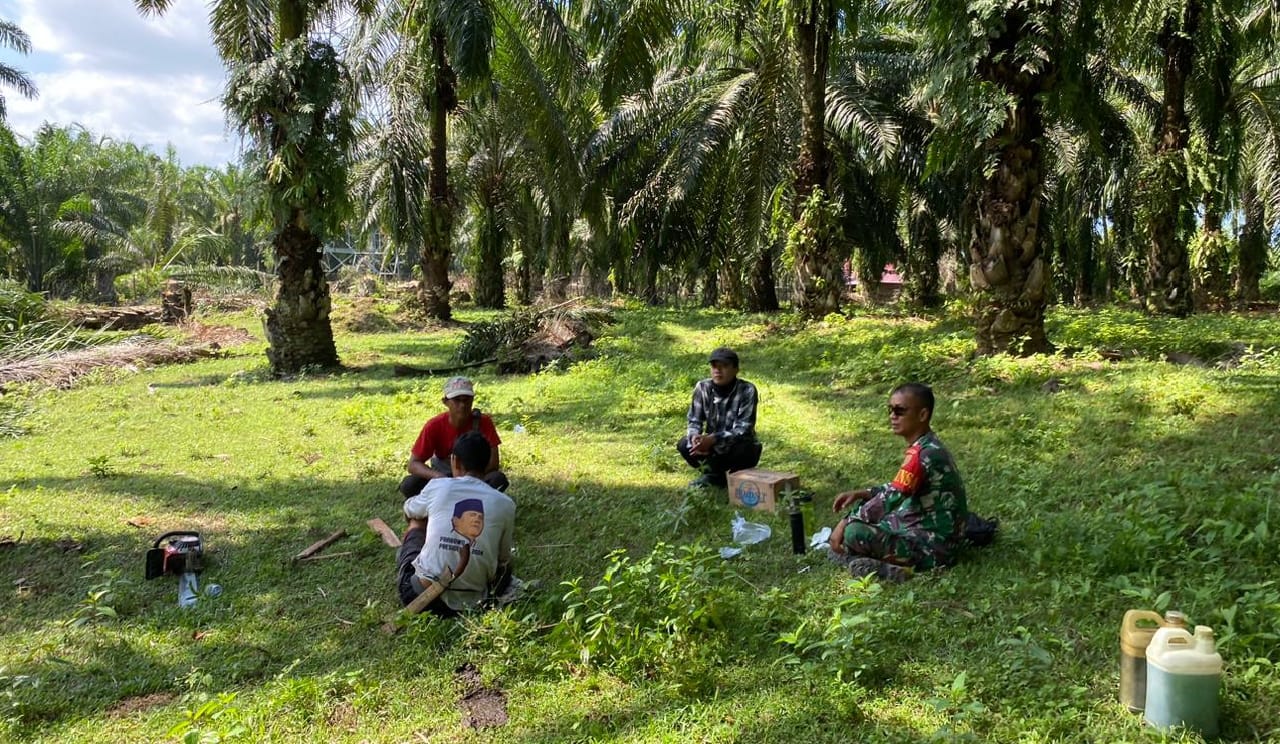 Ini Cara Satgas TMMD ke 124 Berkomunikasi Dengan Warga Sekitar