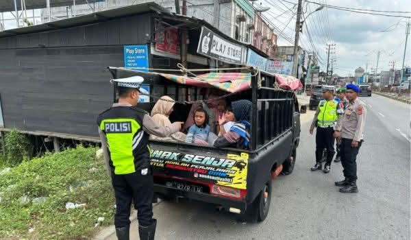 Wisata Nataru, Masyarakat Dilarang Gunakan Mobil Bak Terbuka