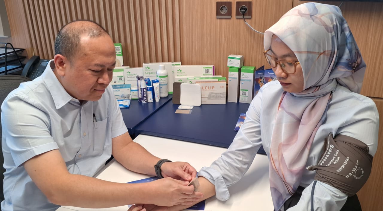 Cegah Komplikasi Serius, Begini Cara Merawat Luka Diabetes di Rumah