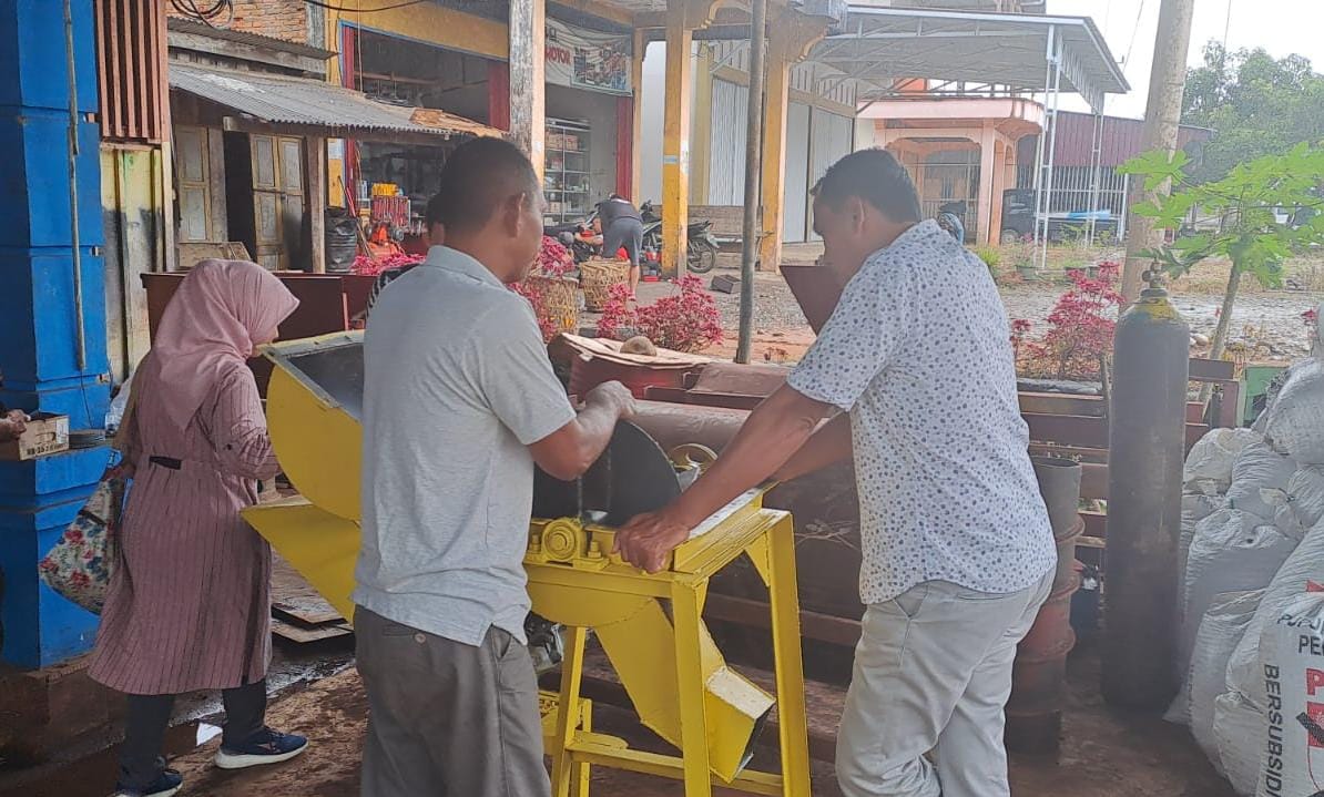 Mesin Pemecah Cangkang Sawit dari Mukomuko Bakal Diangkut ke Lampung