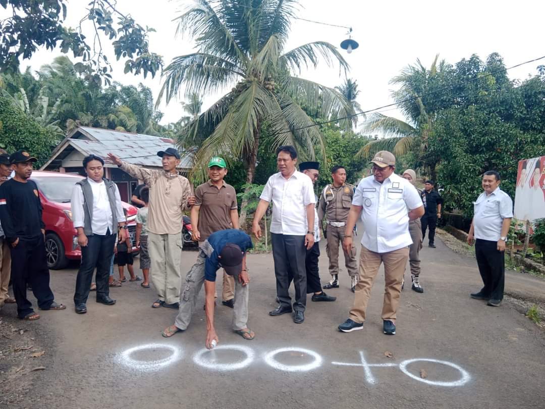 Bupati Seluma Akan Muluskan Jalan Dermayu -Lokasi Baru 