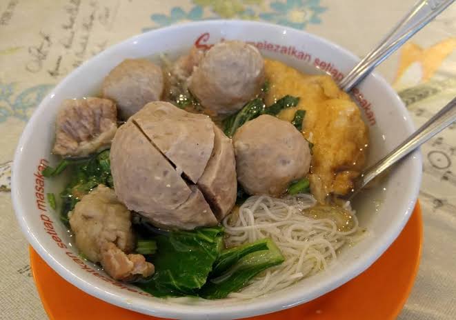 5 Rekomendasi Tempat Makan Bakso di Banjaran, Kuahnya Gurih Hingga Bakso yang Kenyal. Bikin Nagih