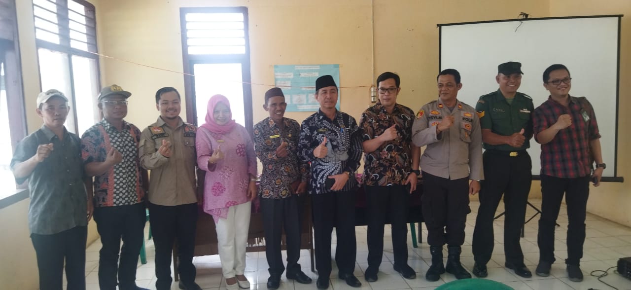  PLN  Sumatera Selatan Bangun SUTT Manna - Kaur
