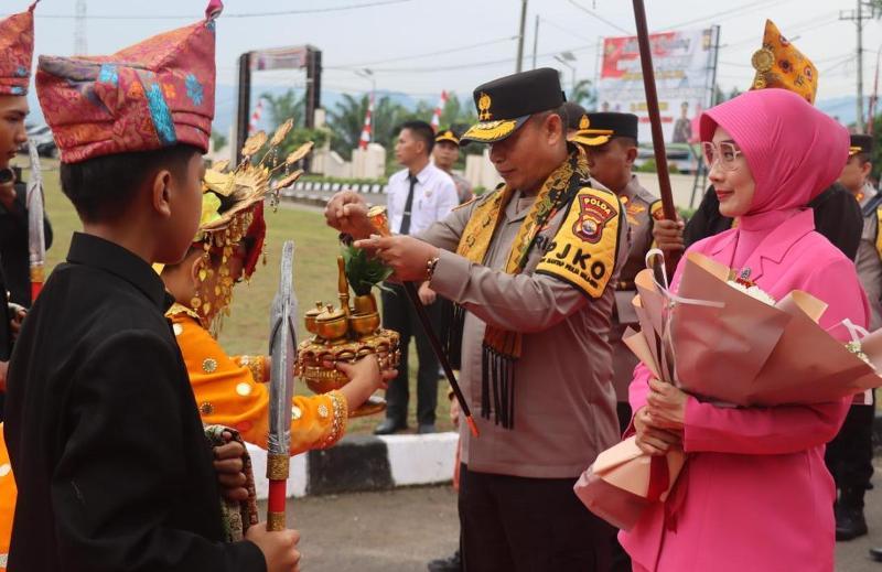 Kapolda Bengkulu Lakukan Kunjungan Kerja Ke Polres Bengkulu Tengah  	