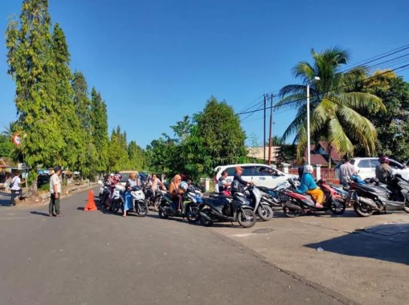  Bupati Bengkulu Utara Turunkan Tim untuk Pengamanan dan Penertiban Antrean BBM