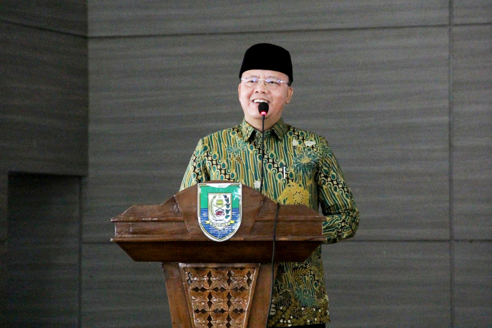  Kabar Gembira, Ketua OSIS Berprestasi Terima Beasiswa Gubernur Bengkulu