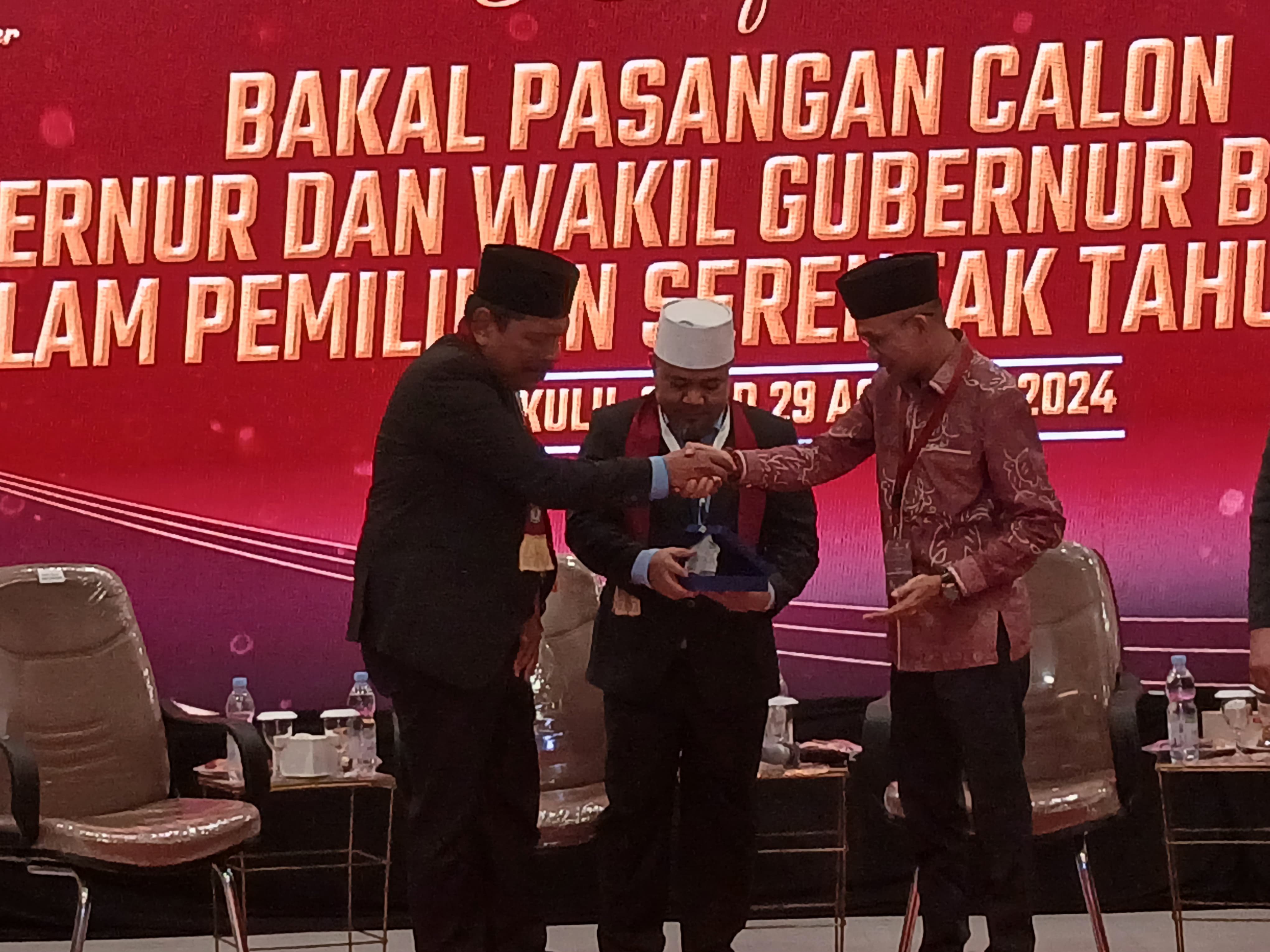  Pendaftaran Sebagai Calon Gubernur Bengkulu, Helmi-Mian Diterima Langsung oleh Ketua KPU Provinsi Bengkulu