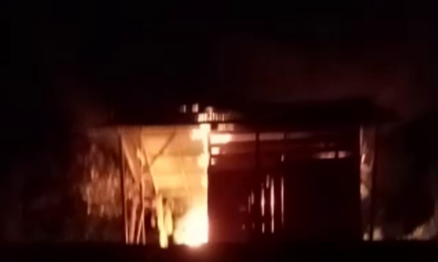 Rumah Warga Desa Air Teras Ludes Terbakar