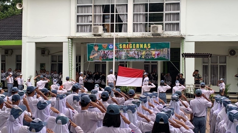 Dandim 0423 jadi Inspektur Upacara  di SMKN 2 Bengkulu Utara