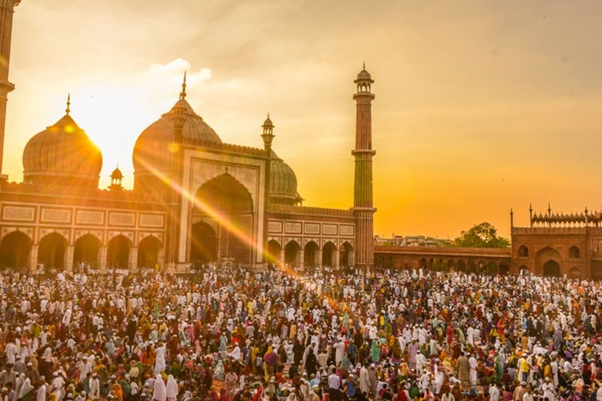 6 Amalan yang Dapat Dilakukan Dibulan Rabiul Awal, Bulan Kelahiran Nabi Muhammad SAW