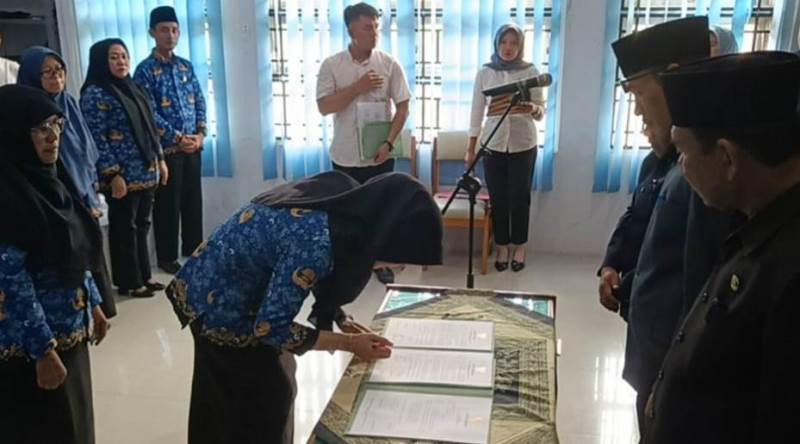 17 PNS Fungsional di Kabupaten Seluma Dilantik   