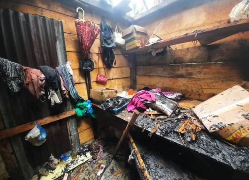 Diduga Puntung di Dapur Menyala dan Merambat ke Dinding, Rumah  Warga Lubuk Gadis Terbakar