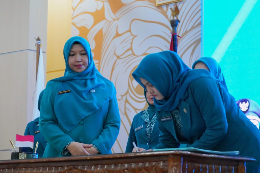 Ketua TP PKK dan Pembina Posyandu Se-Provinsi Bengkulu Resmi Dilantik, Siap Perkuat Peran Perempuan 