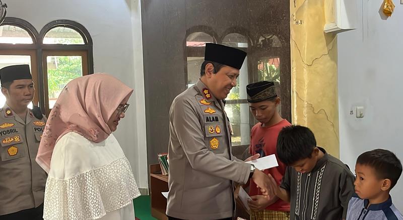 Santuni Anak Yatim, Polres Kaur Gelar Peringatan Nuzulul Quran