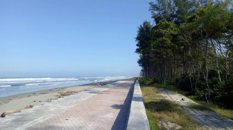 Pantai Panjang  Memiliki  Potensi Besar untuk Sumber PAD Kota Bengkulu
