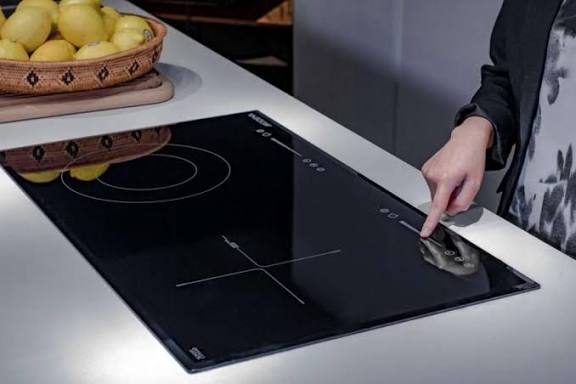 Rekomendasi 4 Kompor Induksi Murah dan Terbaik, Anak kos wajib punya!