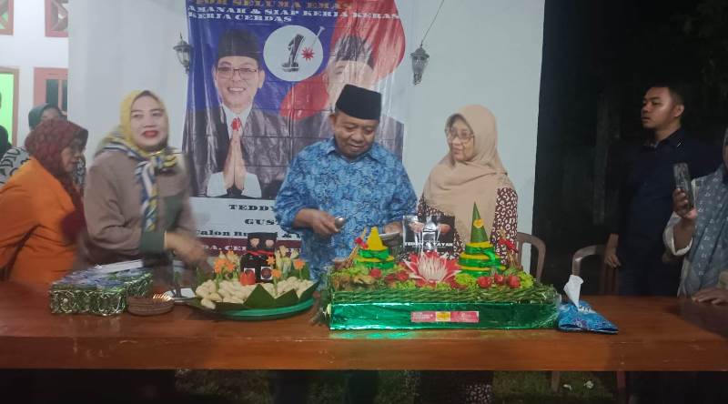 Setelah Unggul Quick Count, Wabup Gustianto Pamit dengan Warga