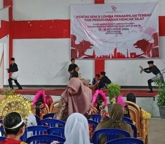 Bengkulu Utara Gelar Pentas Seni   dan Tari Persembahan Mencak Silat