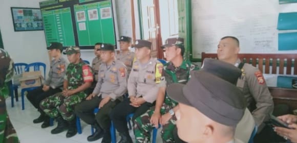 HUT TNI ke-78, Polsek Muara Sahung dan  Kaur Tengah Kunjungi Markas Koramil 