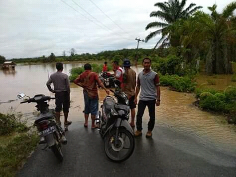 Banjir, Akses Jalan Tais – Pasar Seluma dan 3 Desa di Talo Terendam