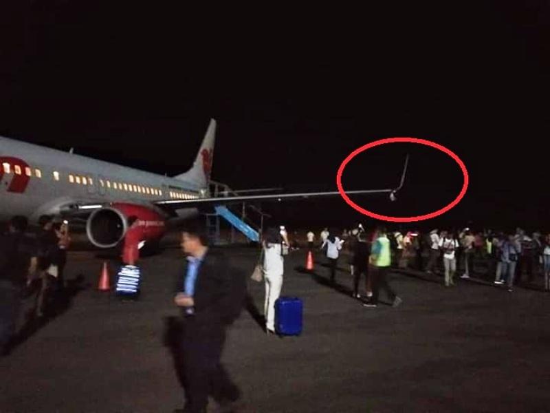 Senggol Tiang Lampu Koordinat Bandara, Lion Air JT-633 Rute Bengkulu- Soeta Batal Terbang