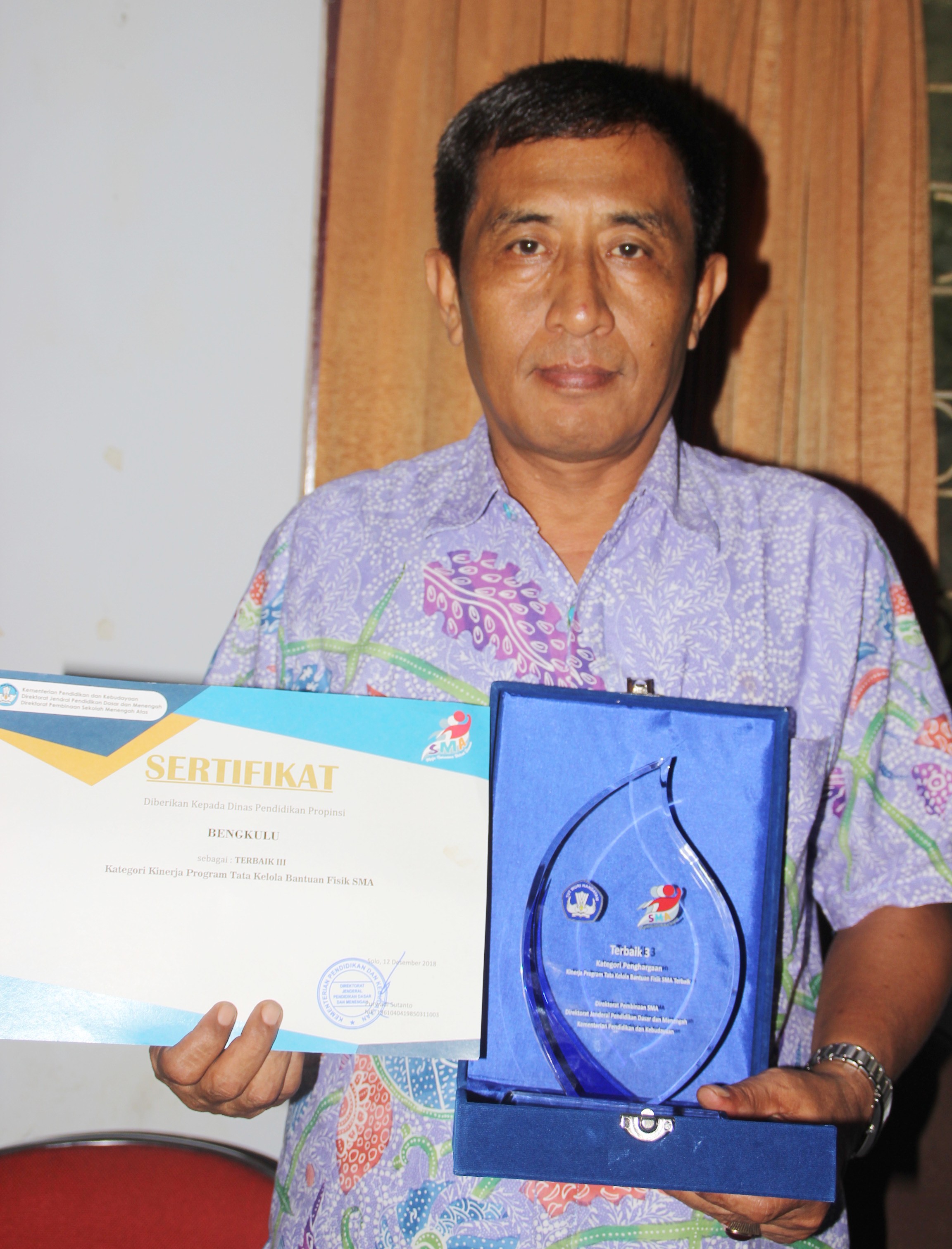 Hebat, Dinas Dikbud Prov Borong 4 Penghargaan Nasional