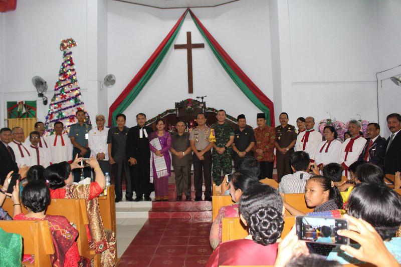 Natal Berlangsung Khidmat, Pastur Serukan Kebijaksanaan