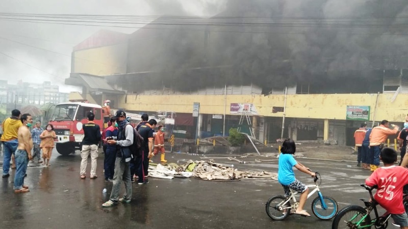 PTM Terbakar, Ratusan  Pedagang Bakal Paceklik