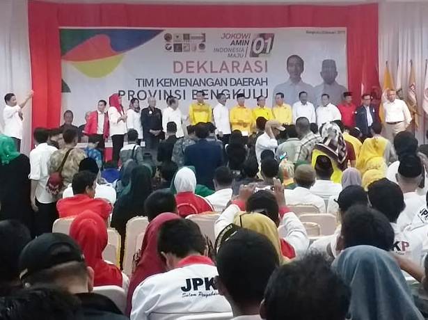 Gotong Royong Saweran Terkumpul Rp 420 Juta, Untuk Jokowi – Ma’ruf Amin