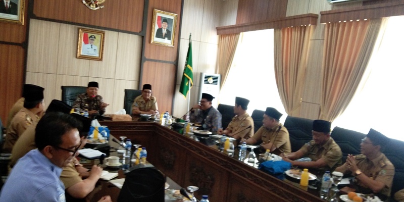 Terima LHP, Gubernur  Gelar Rapat Tertutup