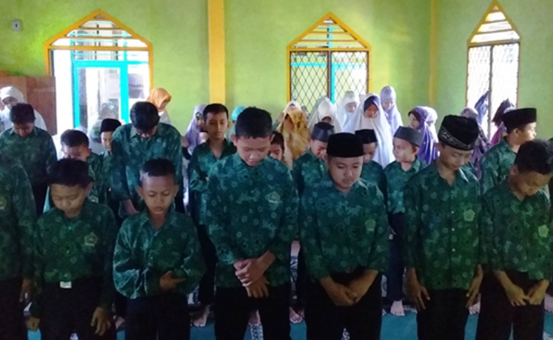 Salat Dhuha Bentuk Karakter Siswa