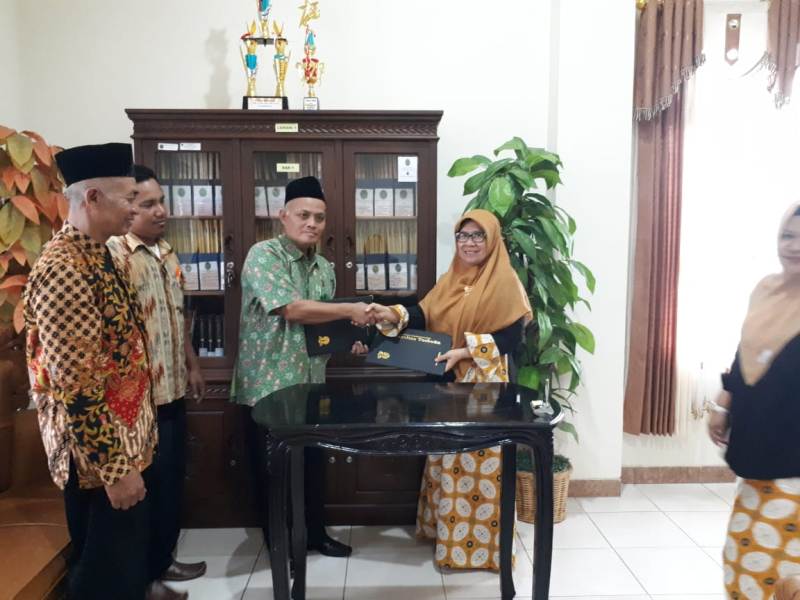 Universitas Terbuka Bengkulu MoU dengan Banyak Pengadilan di Bengkulu