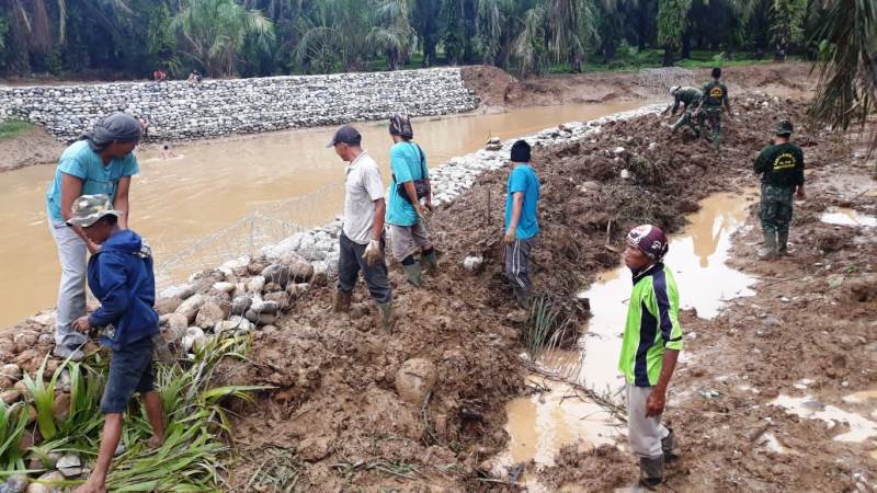 Atasi Banjir, Program TMMD Bangun Bronjong