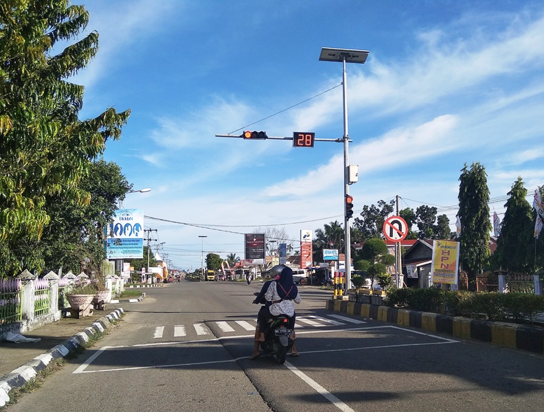 Jelang MTQ, Jalan Protokol Kota Mukomuko Dihias “Asmaul Husna”