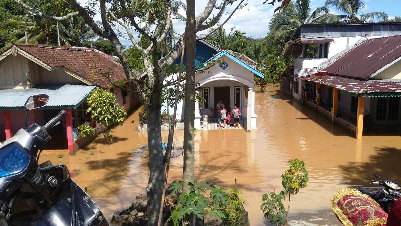 Puluhan Rumah Warga Talang Empat Terendam Banjir