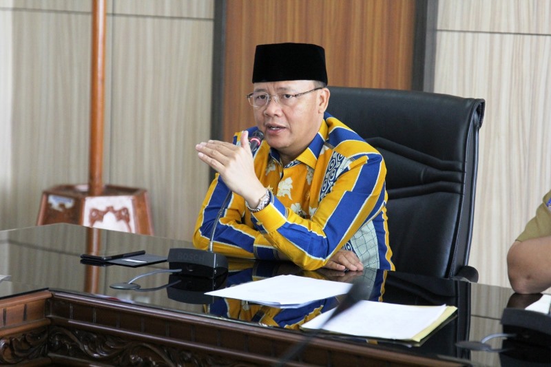 Gub Rohidin Minta Jalan Rusak Diperbaiki Sebelum Lebaran