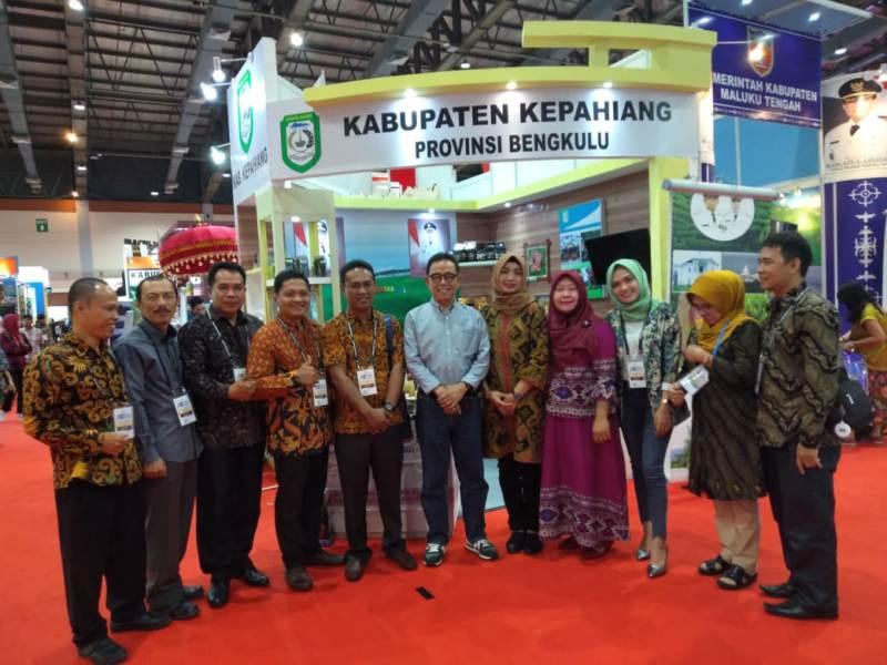 Disperkop UKM Kepahiang Promosi Kopi  dan Makanan Olahan di Pameran Apkasi