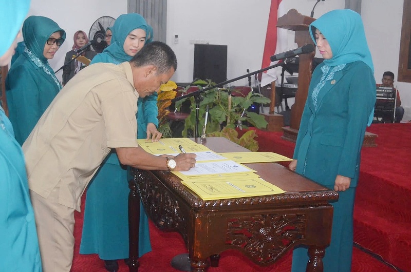 Camat Hebat di Belakangnya  Ada Ketua PKK yang Hebat