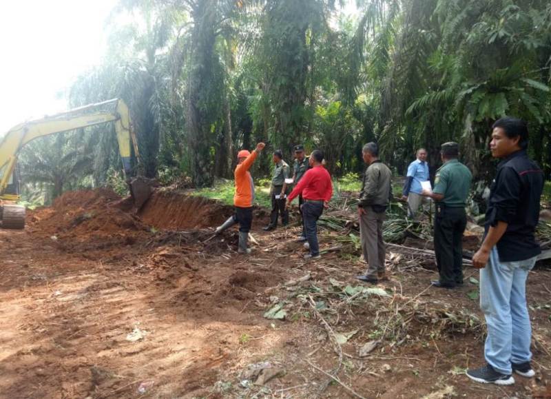 Jalan Baru Mulai Terbuka,  Dandim Tinjau Lokasi TMMD