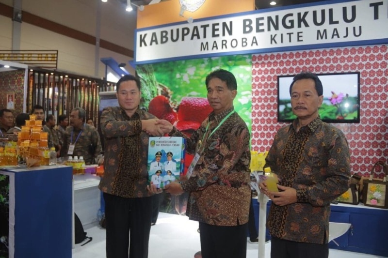 Bupati dan Wabup Bengkulu Tengah Ikuti APKASI Otonomi EXPO 2019
