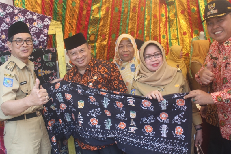 150 Pengrajin Batik  Semakin Bergairah Setelah Daerahnya Ditetapkan  jadi Kampung Besurek