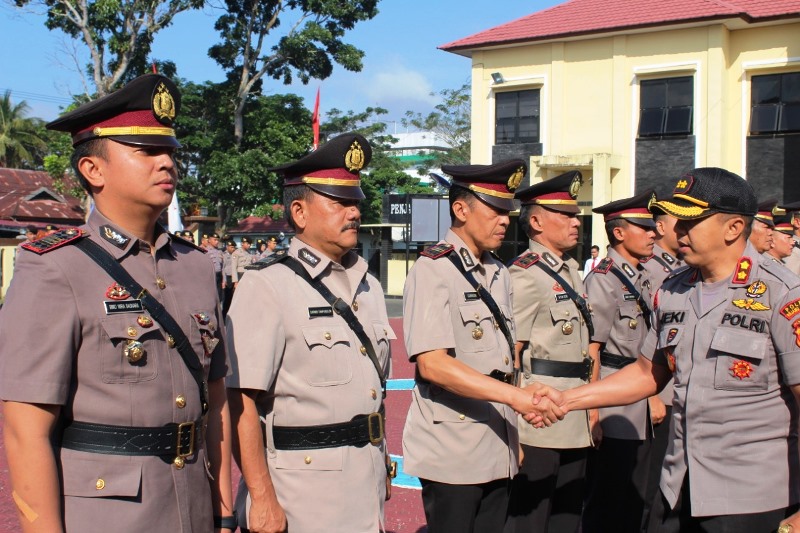 Tiga Kasat dan 4 Kapolsek Dirotasi