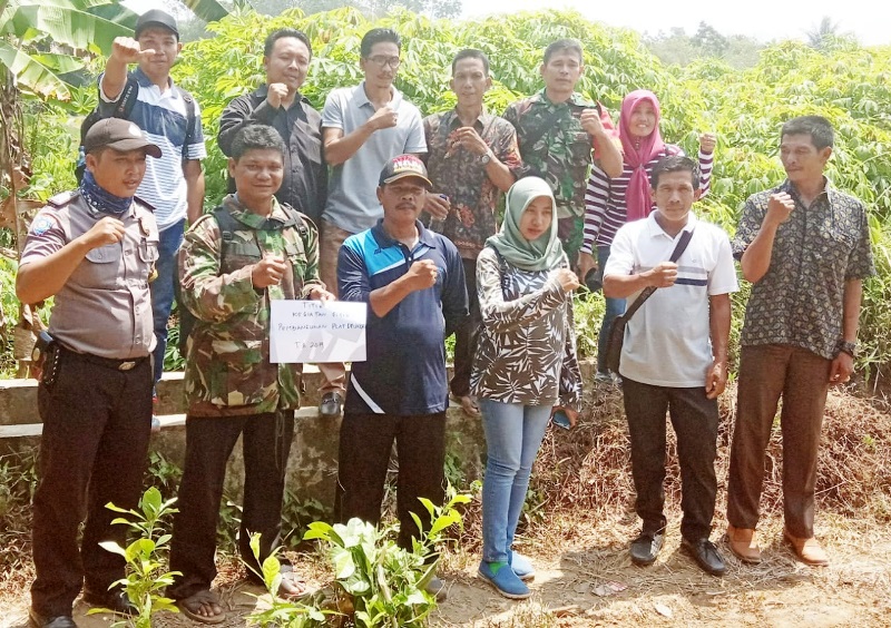 Desa Lubuk Semantung Bangun Plat Deker, Rumah Layak Huni dan Jambanisasi