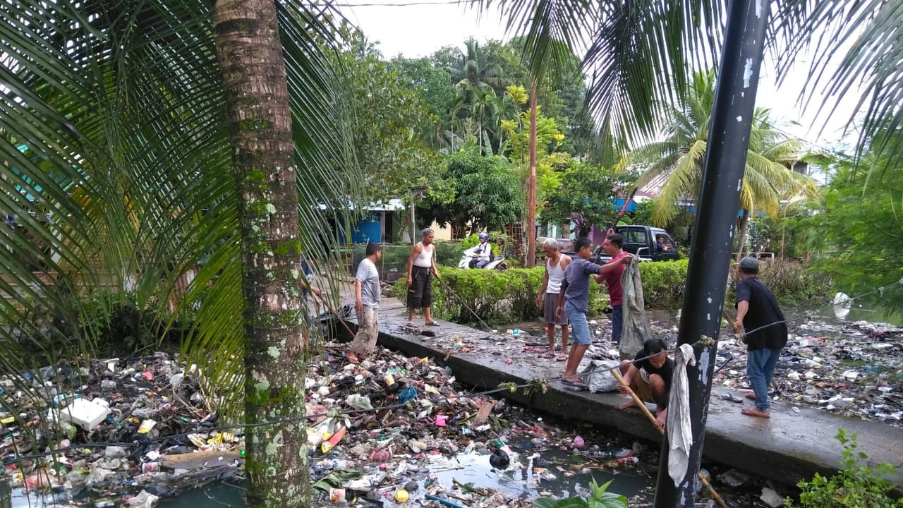 Langganan Banjir, Warga Sawah Lebar Baru Minta Walikota Instruksikan Petugas Keruk Siring