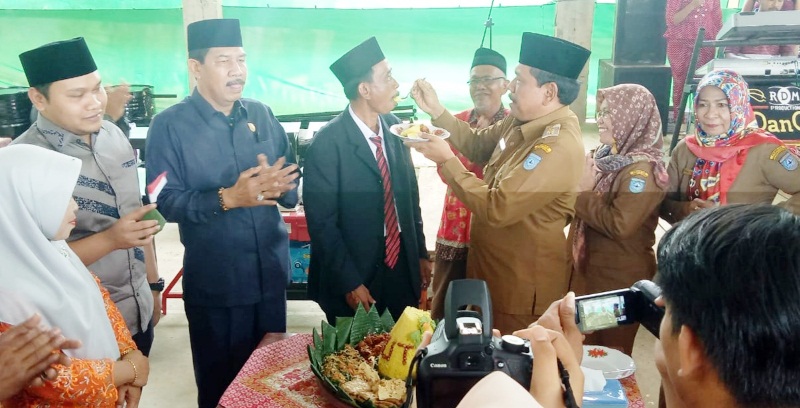 Bupati Mian dan DPRD Provinsi Hadiri HUT Ke 36 Desa Arga Mulya