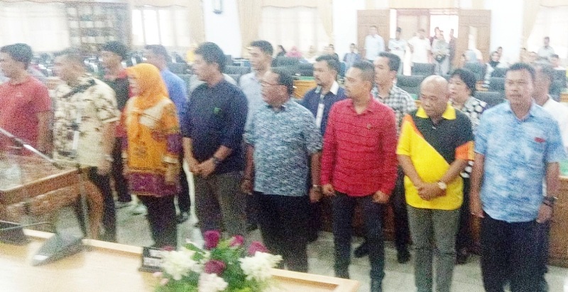 30 Anggota DPRD BU Resmi Diambil Sumpah