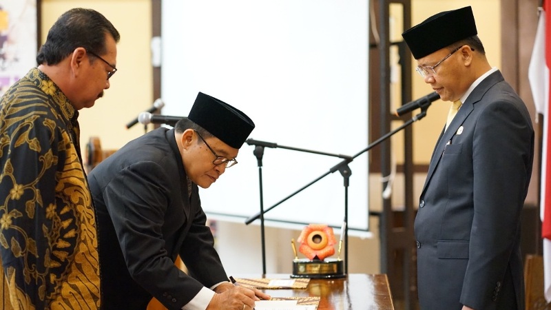 H. Mulyadi Ismail Dilantik jadi Komisaris  Bank Bengkulu